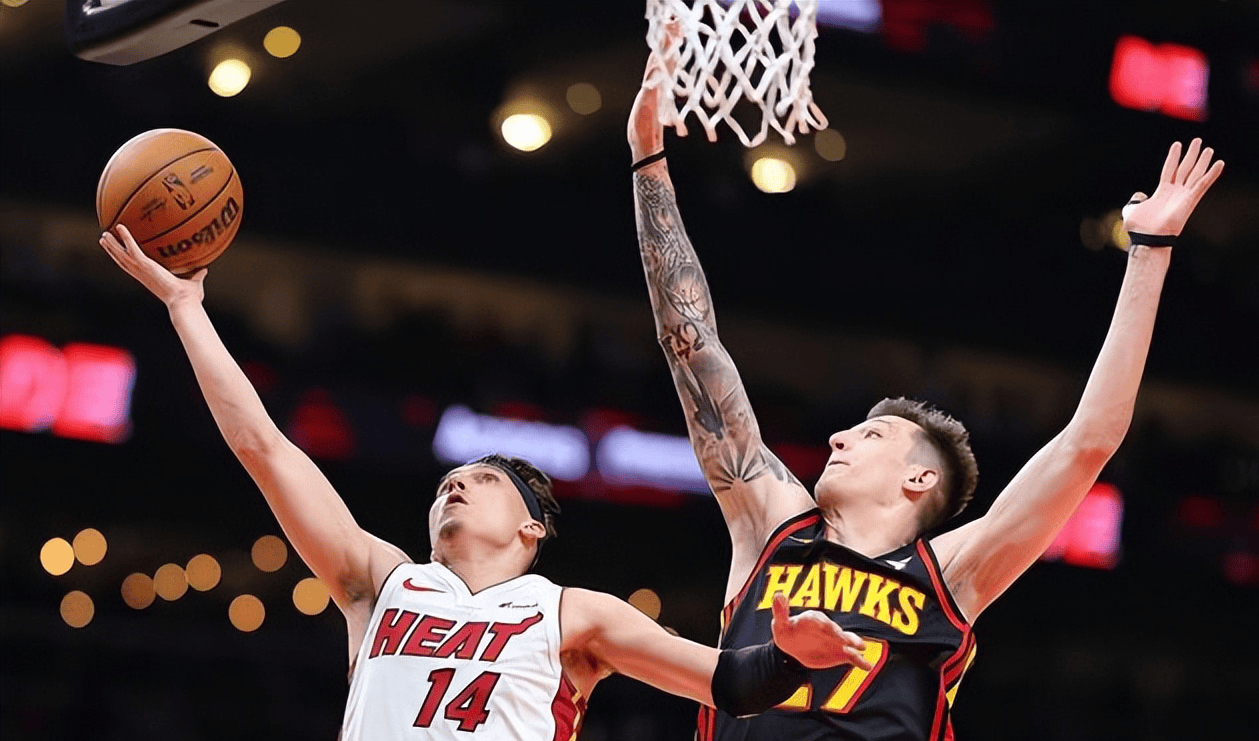 九游娱乐-穆雷重返赛场，险胜首场状态出色，巴塞罗那观众沸腾！的简单介绍