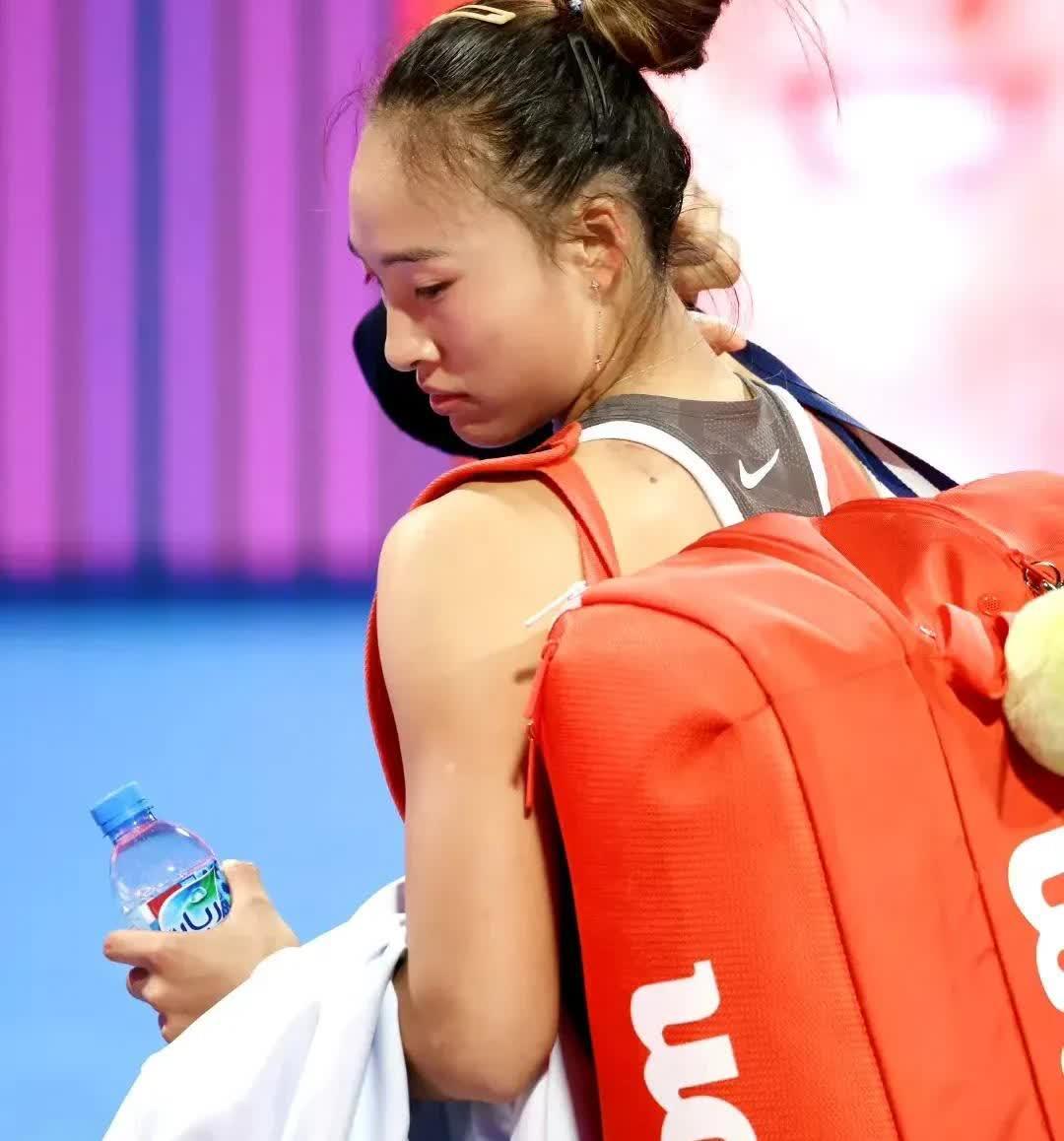 九游-包含阿扎伦卡重要时刻爆冷，中国队带队取胜！的词条