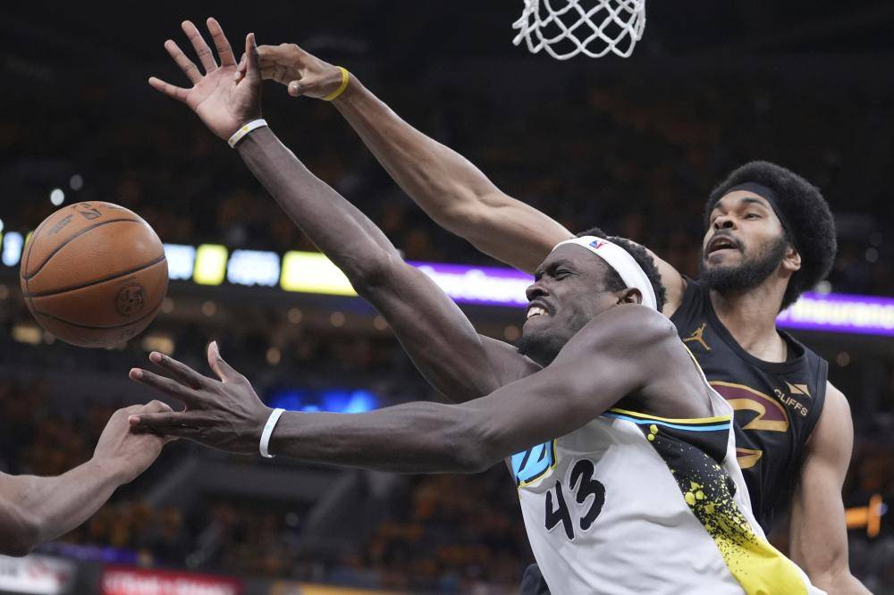 九游娱乐-西亚卡姆迎来二十赛季出色发挥，切尔西观众热烈欢呼！