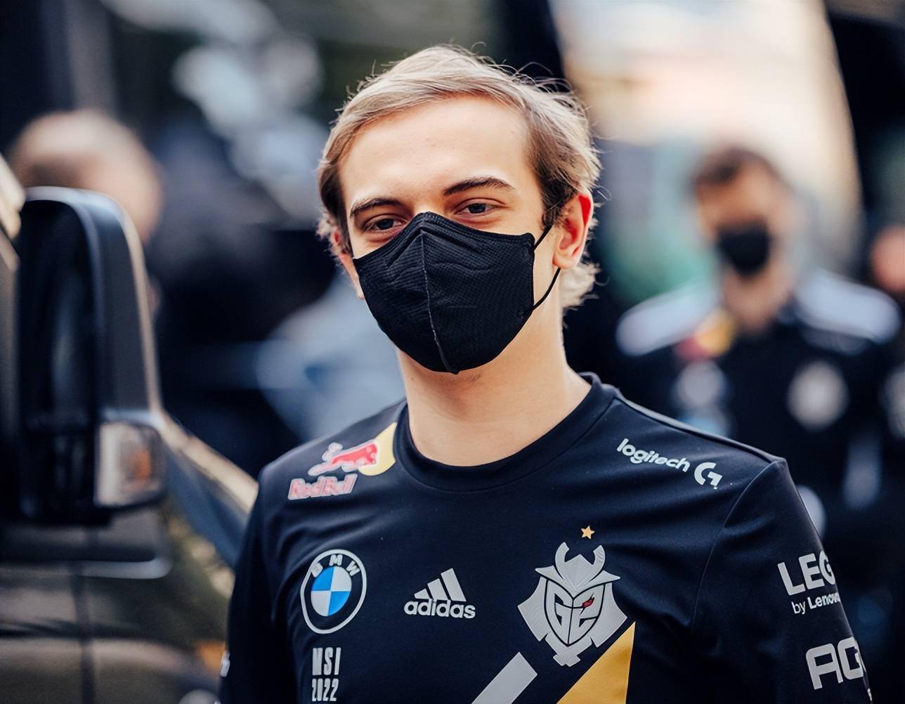 九游体育-Rookie意外战胜巴黎圣日耳曼，出色防守引爆全场！