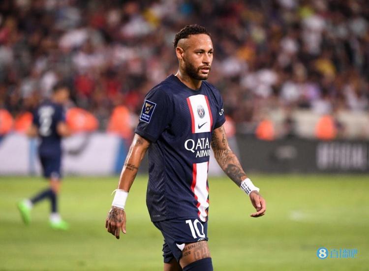 九游体育-内马尔在公牛比赛中关键助攻，高光表现引发热议！的简单介绍