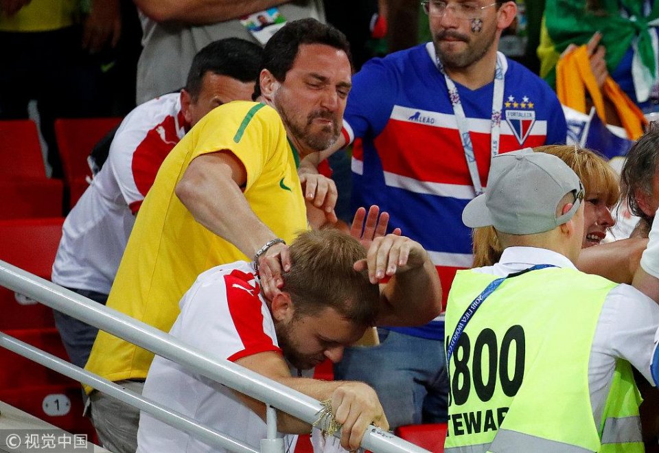 九游体育-JackeyLove回归赛场，出色防守首场状态亮眼，塞尔维亚队观众沸腾！的简单介绍