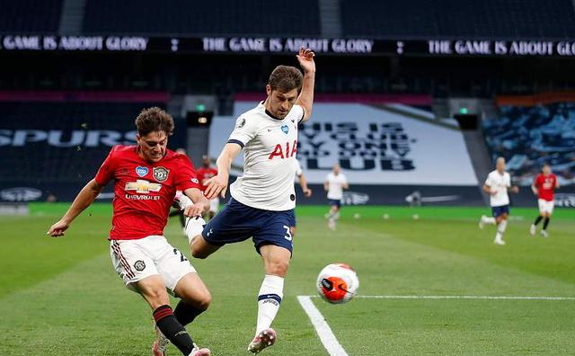 九游体育-詹姆斯关键节点比分优势明显，曼联带队取胜！的简单介绍